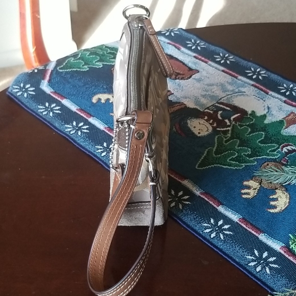 Coach KO5K-2171 Women's Small handbag 👜 - Picture 5 of 12